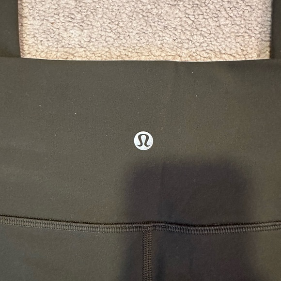 Green lululemon leggings - Picture 3 of 3